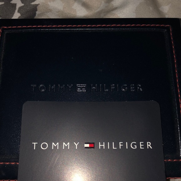Men’s genuine leather Tommy Hilfiger wallet. - Picture 5 of 5